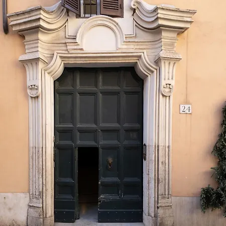 The Rent - Spacious Two-bedroom In Old Town *